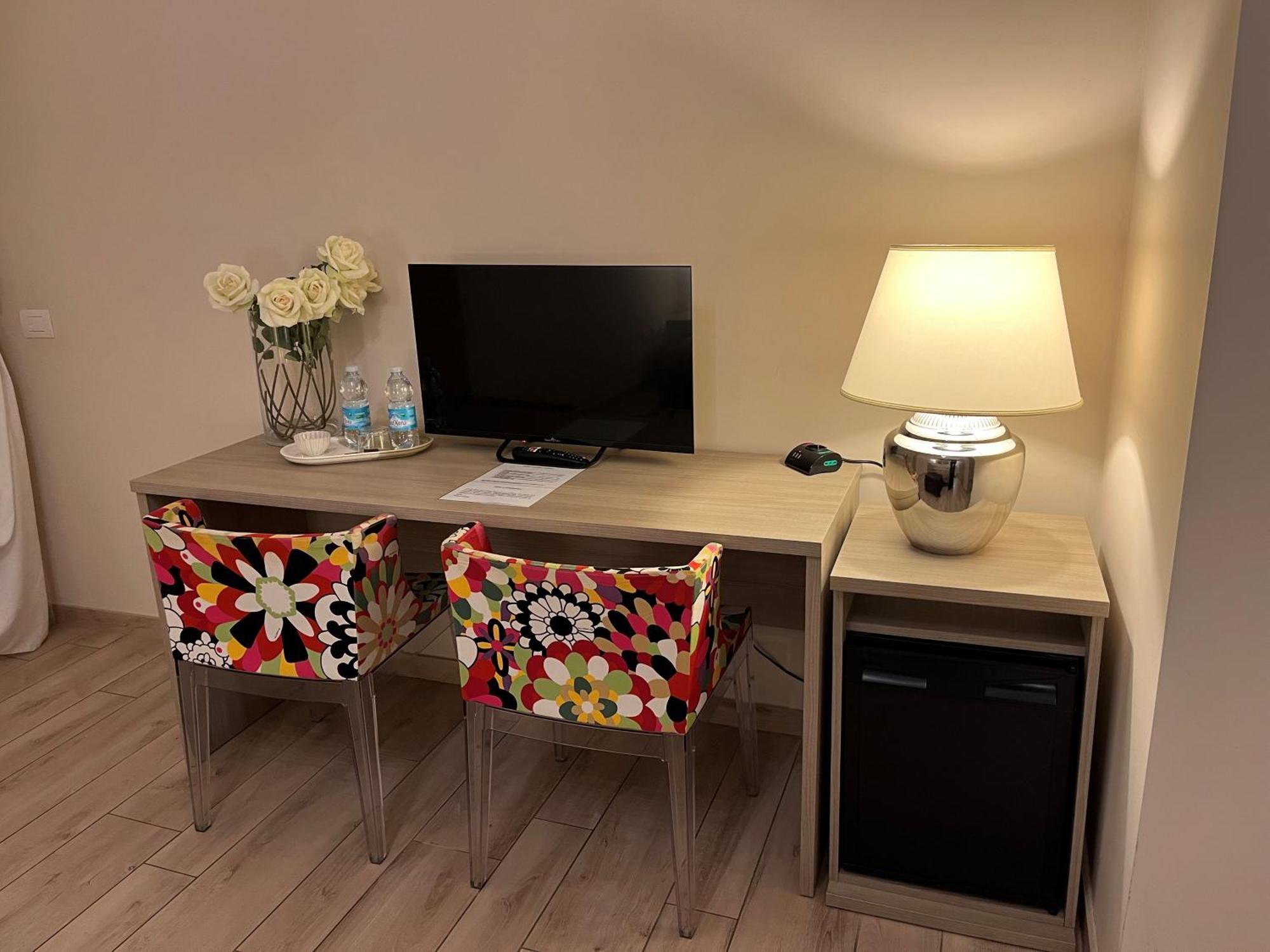 C.A.V. B&B Curiel20 San Donato Milanese Extérieur photo